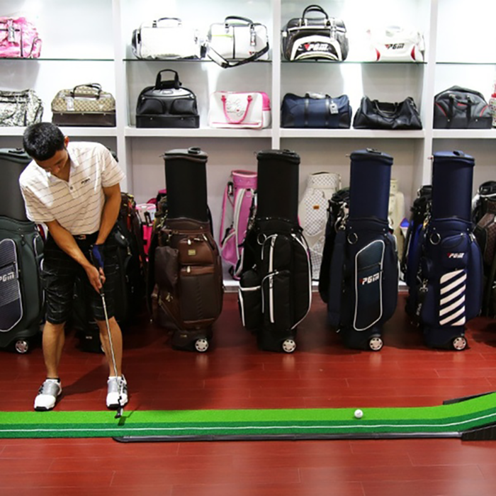 Hillman PGM 3m Golf Putting Trainer with Auto Ball Return